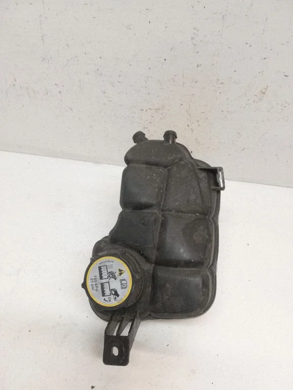 Coolant expansion tank/reservoir – Land Rover Range Rover Evoque L538 (2011-2018)