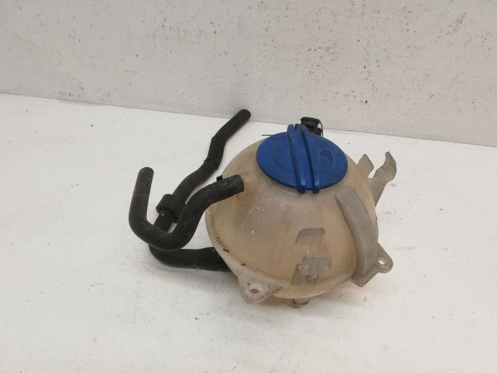 Coolant expansion tank/reservoir – Volkswagen Golf Plus (2005-2013)