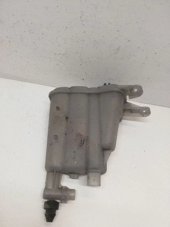 Coolant expansion tank/reservoir 8K0121403G