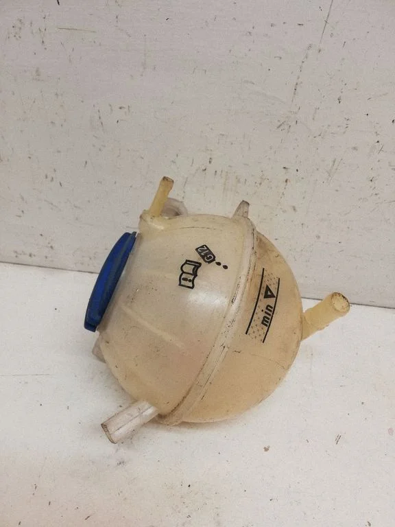 Coolant expansion tank/reservoir – Audi A3 S3 8P (2003-2012)