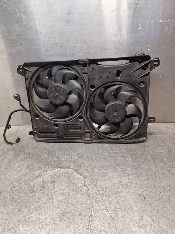 Radiaatori ventilaatori difuusor E1G38C607AA