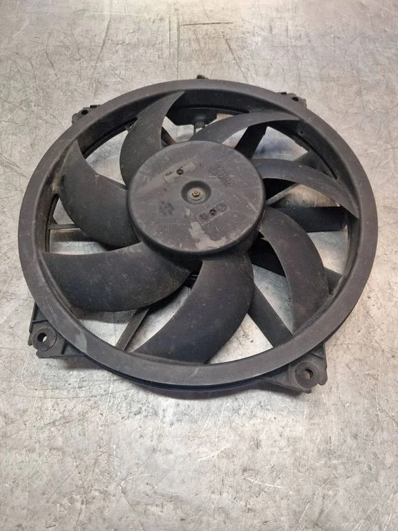 Radiatora ventilatora difuzors M153277
