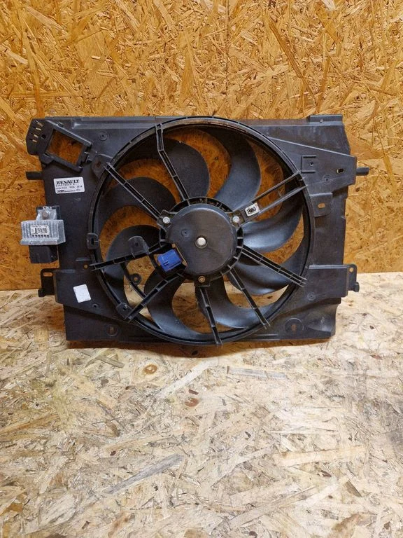 Radiaatori ventilaatori difuusor 214818009R
