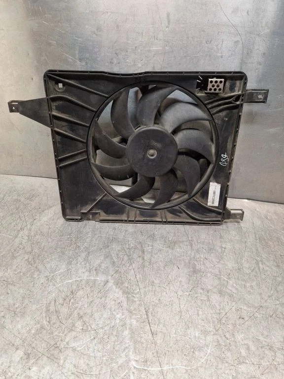 Radiator cooling fan shroud – Nissan Qashqai+2 (2008-2010)