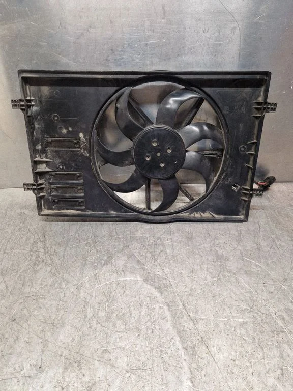 Radiator cooling fan shroud – Skoda Superb B8 (3V) (2015-2024)