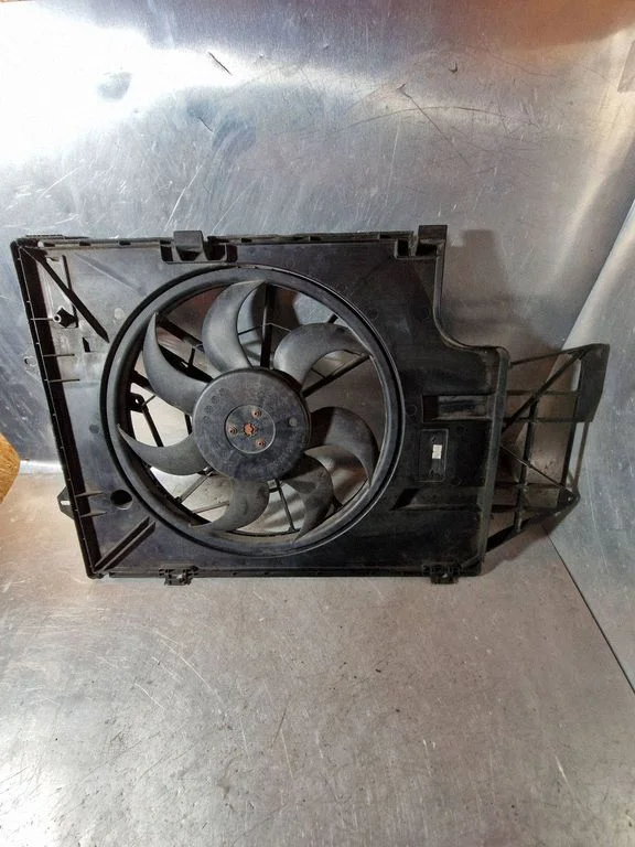 Elektriline radiaatori jahutusventilaator – Volkswagen Transporter - Caravelle T5 (2003-2015)