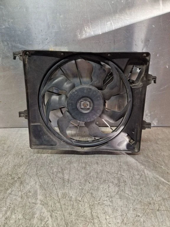 Radiatora ventilatora difuzors PA66GFMF38
