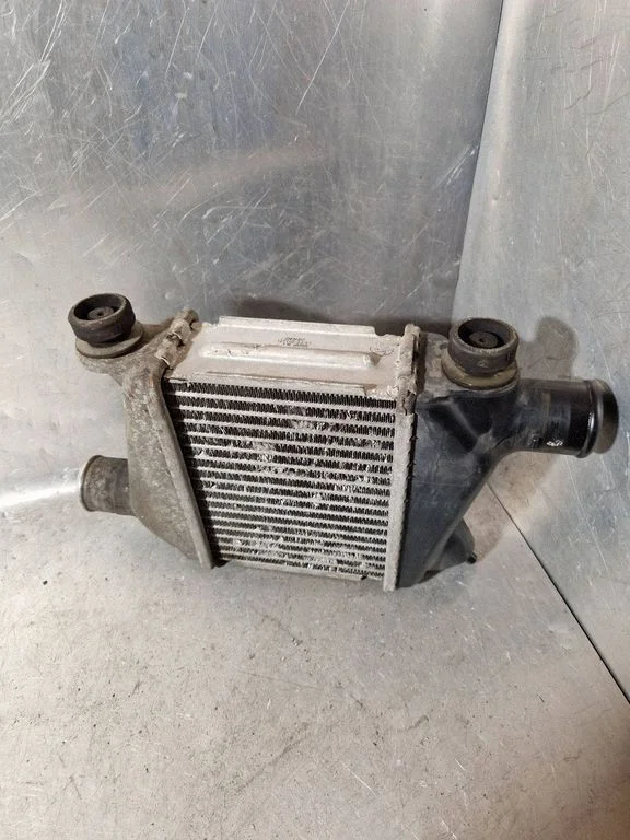 Vahejahuti radiaator – Honda Accord (2008-2016)
