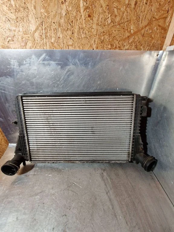 Vahejahuti radiaator – Audi A3 S3 8P (2003-2012)