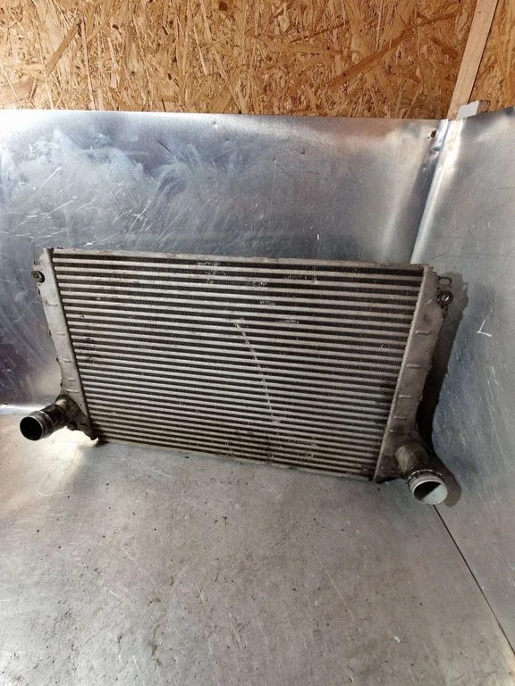 Intercooler radiator – Toyota Corolla Verso AR10 (2004-2009)
