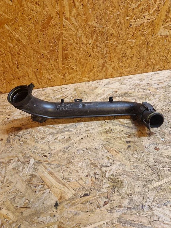 Intercooler hose/pipe 04E145673C