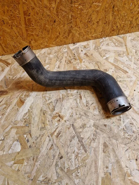 Intercooler hose/pipe 14463BB52A