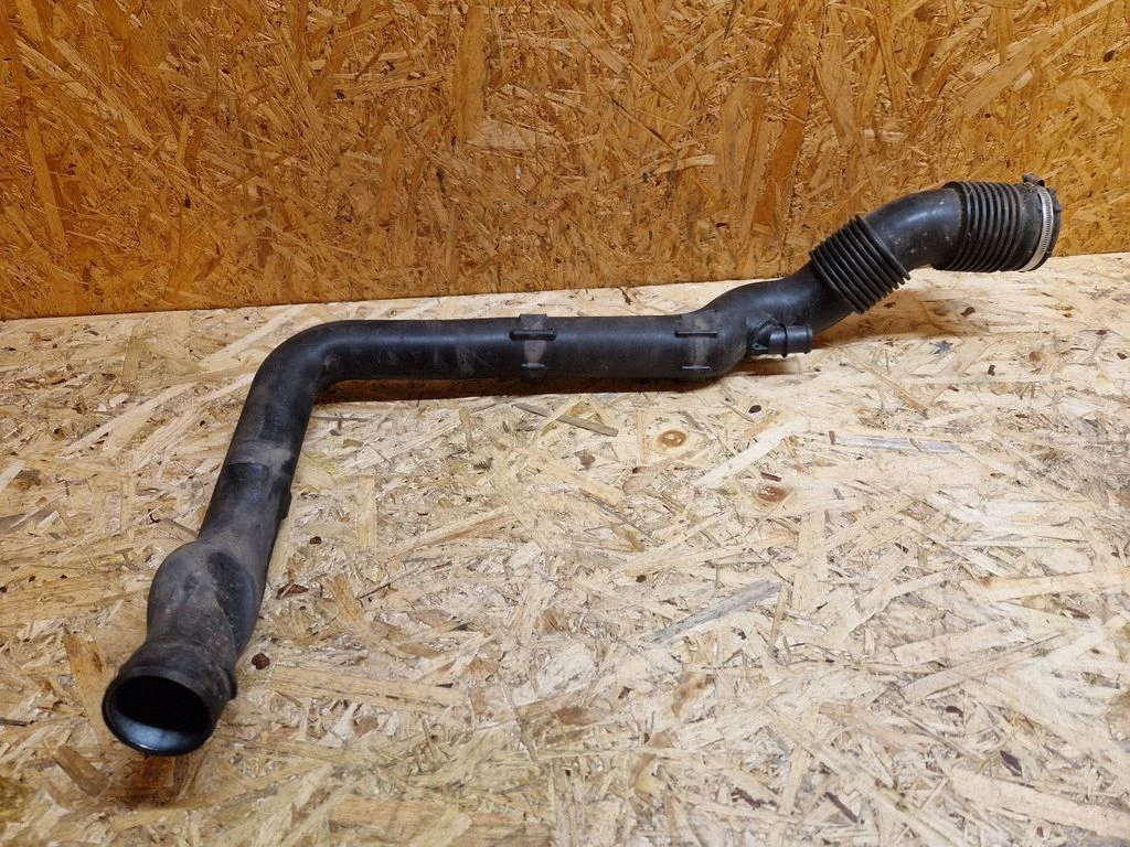 Intercooler hose/pipe – Land Rover Range Rover Sport L320 (2005-2013)