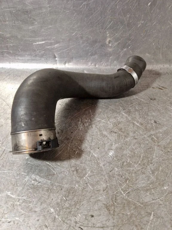 Intercooler hose/pipe