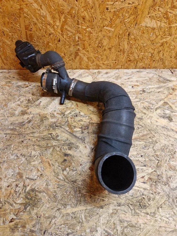 Intercooler hose/pipe – Ford Fusion II (2013-)