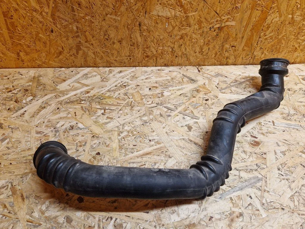 Intercooler hose/pipe AV616K863BC