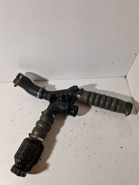 Vahejahuti voolik (-ud)/ toru (-d) – Peugeot 508 RXH (2011-2018)