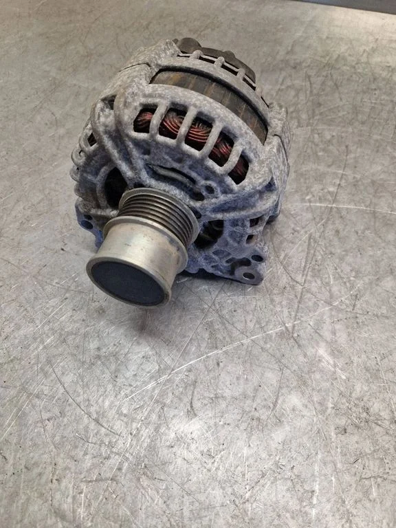 Generator/alternator 05E903027B