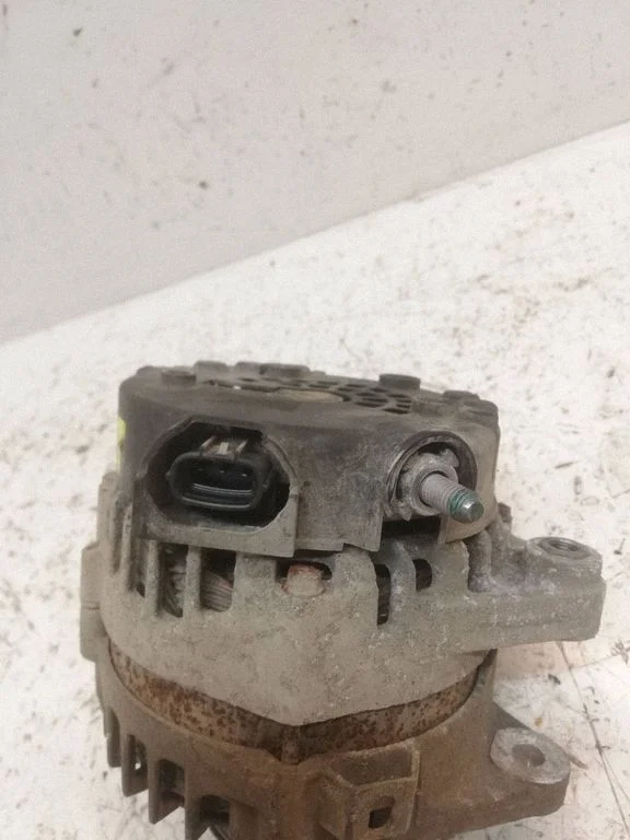 Generator/alternator 373002A800
