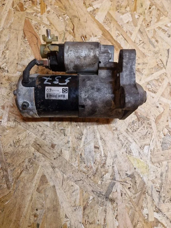 Starter motor M001T81582