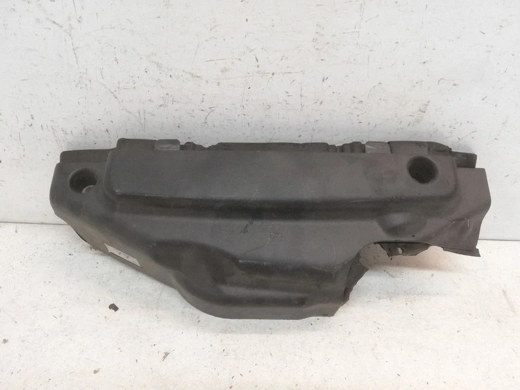 Engine cover (trim) – BMW 7 Series E65 E66 (2001-2008)