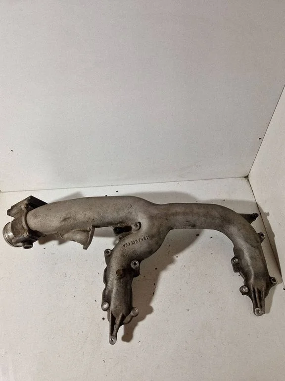 Intake manifold 059145762M