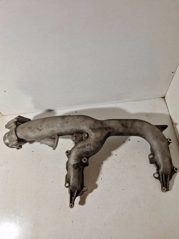 Intake manifold 059145762M