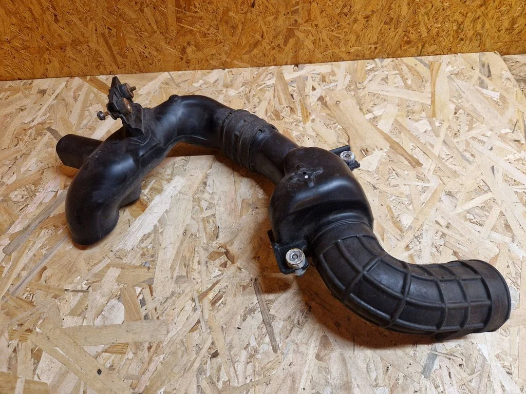 Air intake duct part – Honda CR-V (2013-2016)
