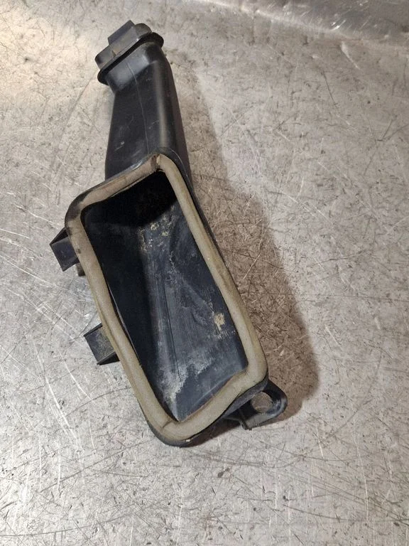 Air intake duct part 9687718280