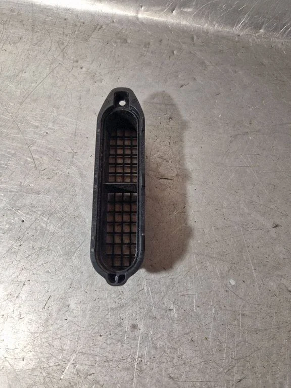 Air intake duct part – Land Rover Range Rover L405 (2013-2021)