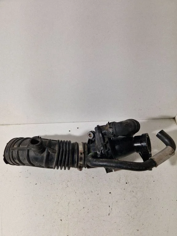 Air intake duct part – Nissan Qashqai (2014-2016)