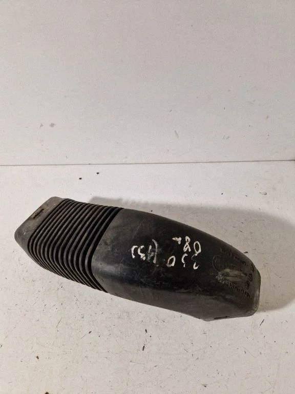Air intake duct part 7790607