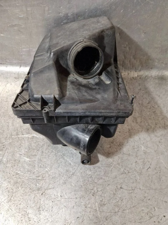 Gaisa filtra korpuss – Opel Zafira B (2005-2014)