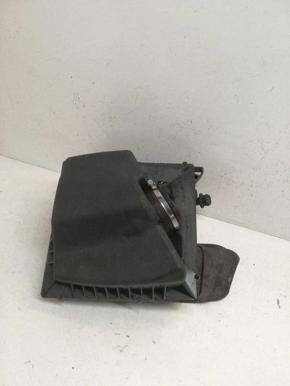 Air filter box 13311896