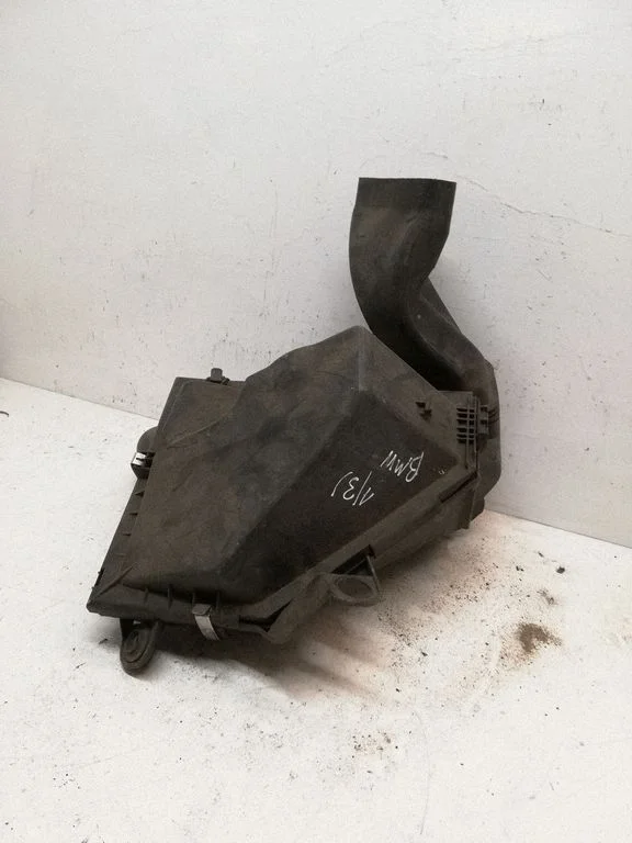 Air filter box – BMW 1 Series E82 E88 (2007-2014)