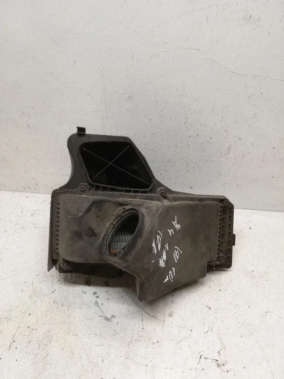 Air filter box 8K0133837AB