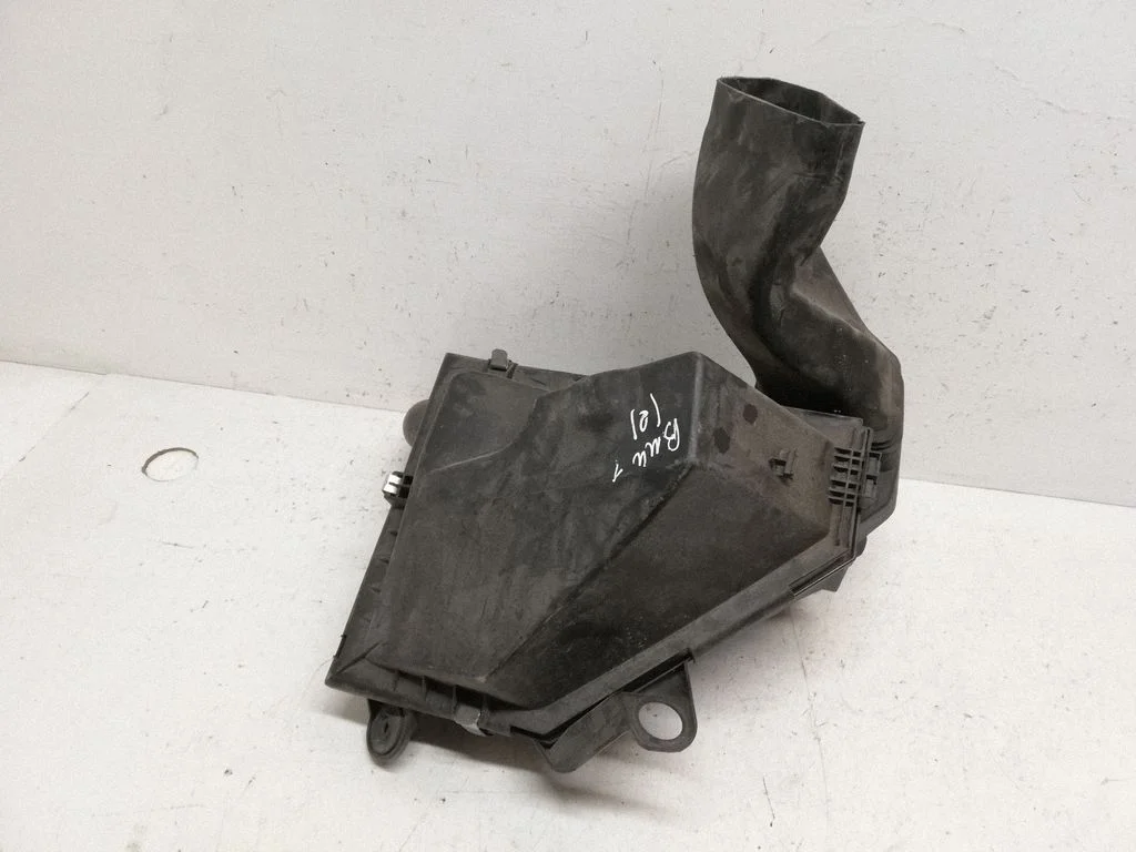 Air filter box – BMW 1 Series E82 E88 (2007-2014)
