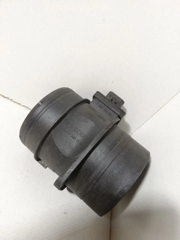 Mass air flow meter 03L906461A