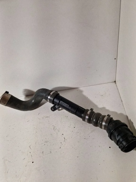 Air intake hose/pipe PA46GF40