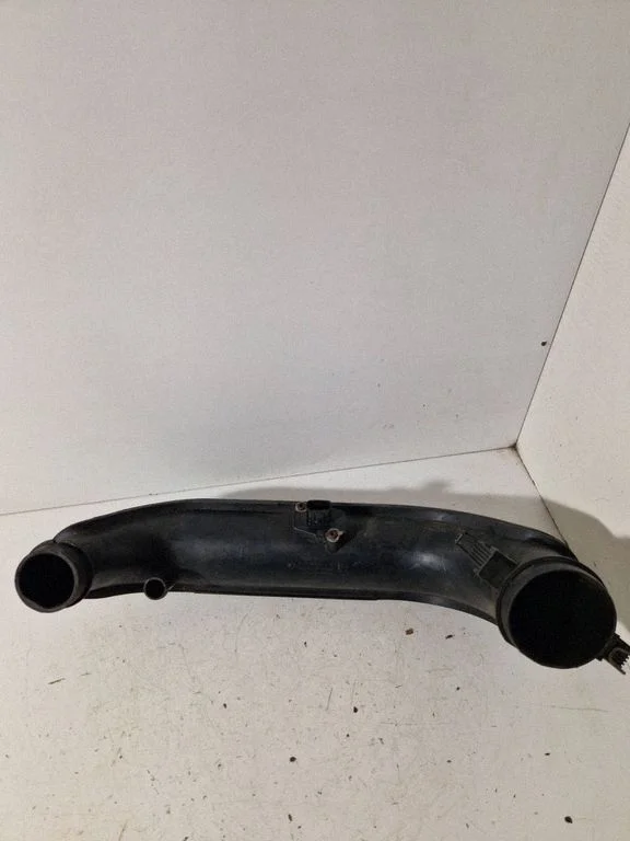 Air intake hose/pipe – Ford Transit - Tourneo Connect (2003-2008)