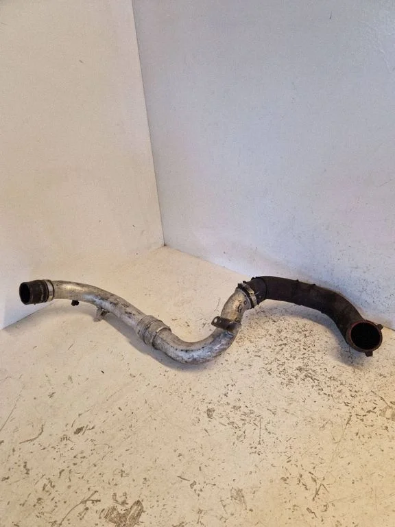 Air intake hose/pipe – Audi Q5 SQ5 8R (2008-2017)