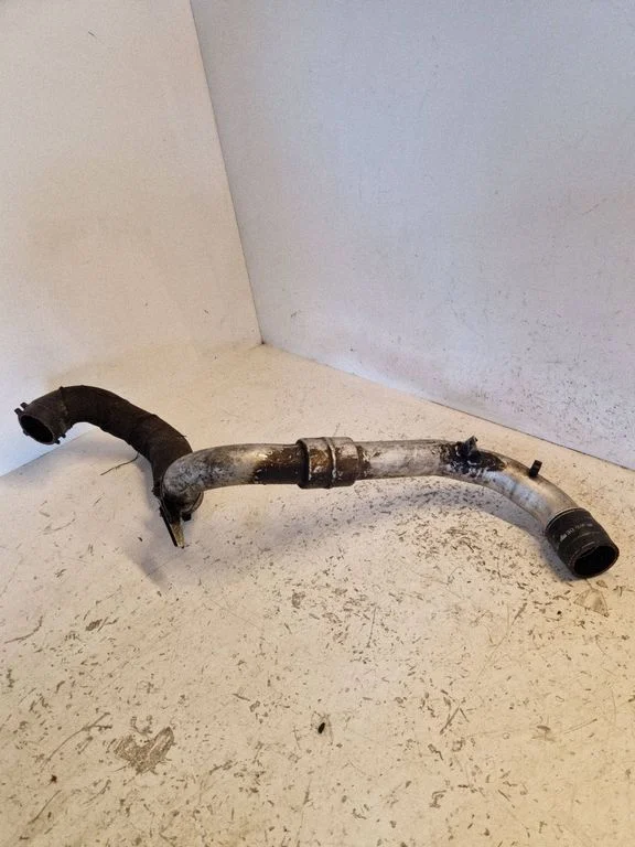 Air intake hose/pipe