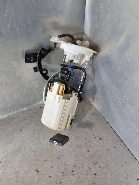 Kütusepump (paagis) – Mercedes-Benz E-klass C207 W207 (2009-2017)