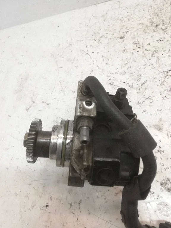 Fuel injection high pressure pump A6420700501