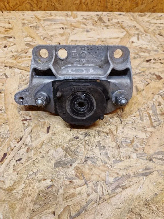 Engine mount bracket A4532400009