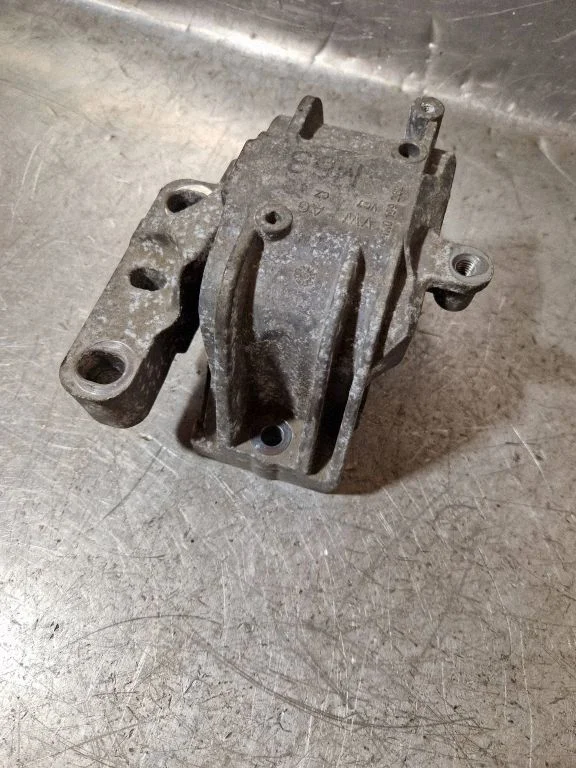 Engine mount bracket 1K0199262