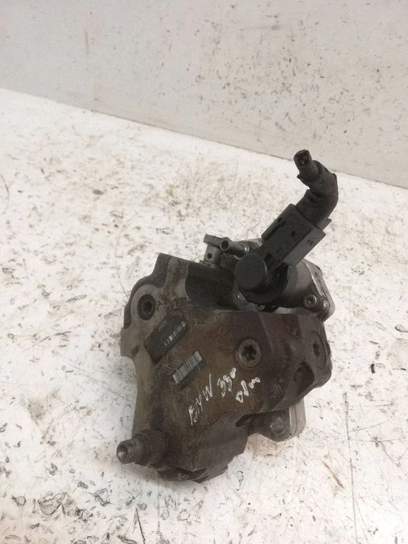Kütuse kõrgsurvepump – BMW 3-seeria E90 E91 (2005-2012)