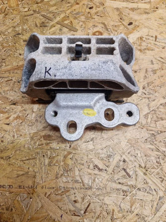 Mootoripadi GK217M124AG