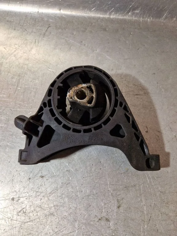 Engine mount bracket 2300061