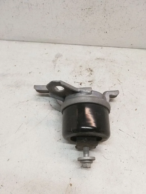 Engine mount bracket 8G9N6F012BB